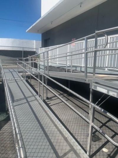 1395 NW 22nd St, Miami, FL 33142 Photo