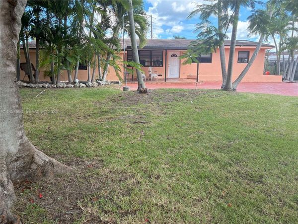 18601 SW 98th Ave, Cutler Bay, FL 33157