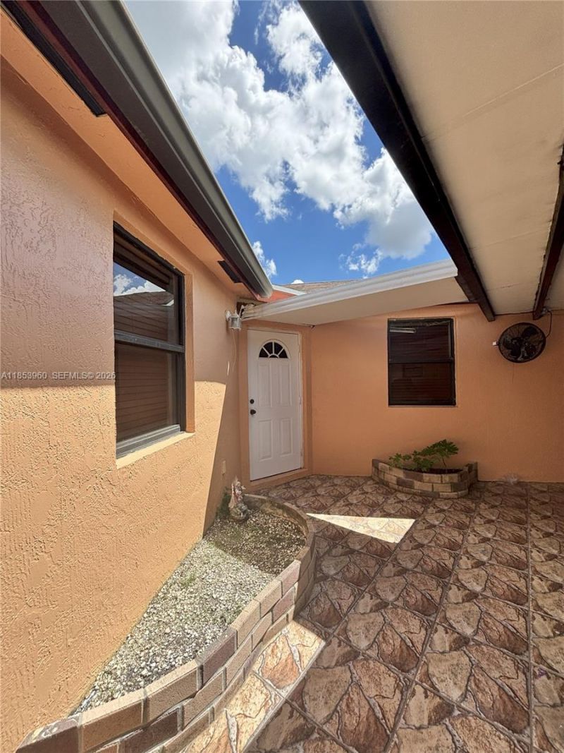 18601 SW 98th Ave, Cutler Bay, FL 33157 Photo