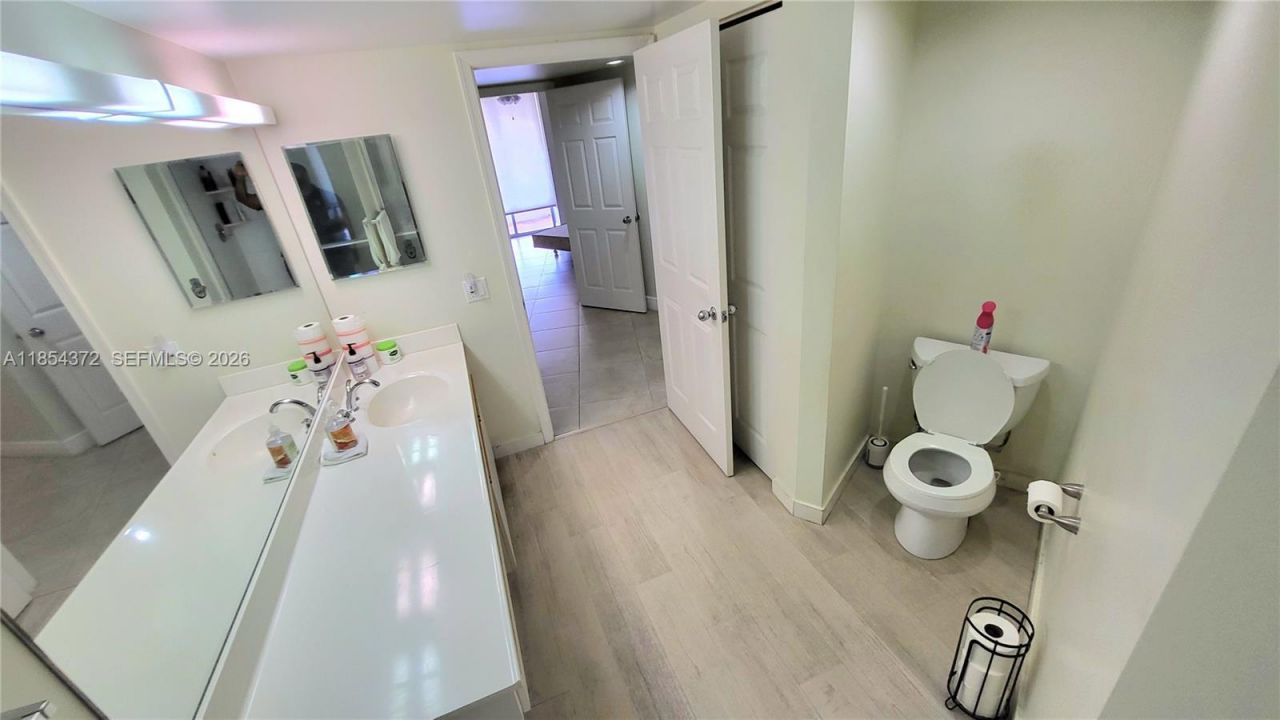 3530 Mystic Pointe Dr, Unit 2508, Aventura, FL 33180 Photo