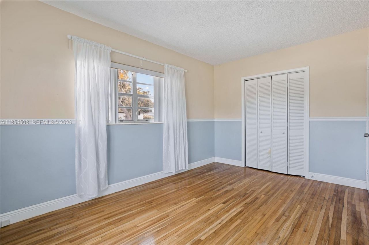 1701 SW 21st St, Miami, FL 33145 Photo