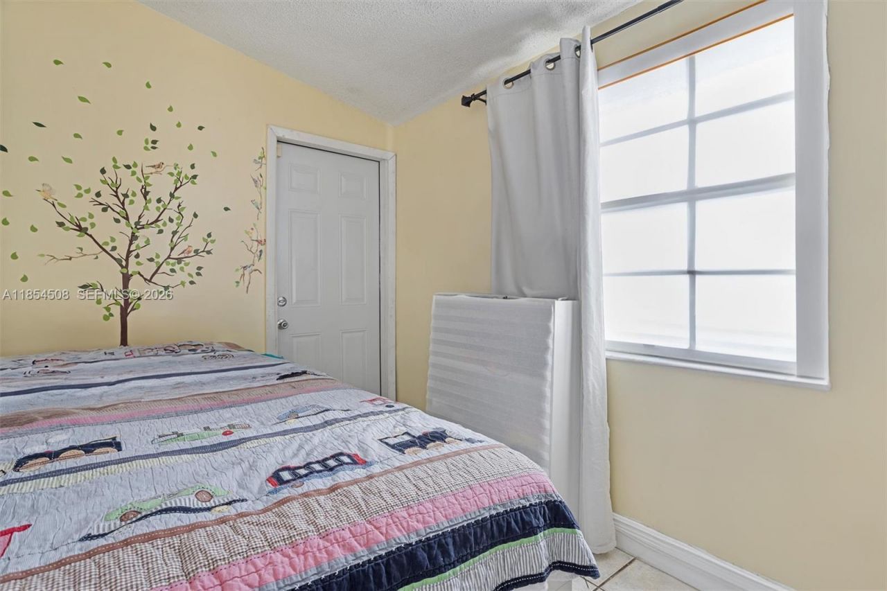 1701 SW 21st St, Miami, FL 33145 Photo