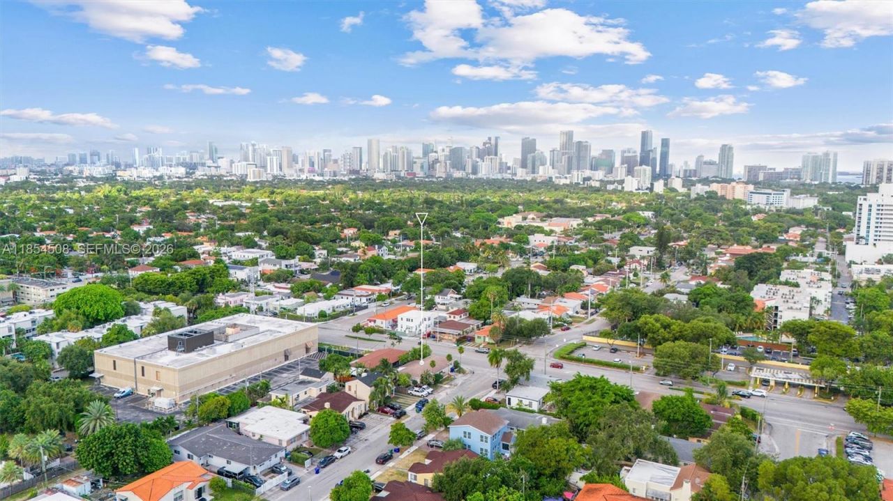 1701 SW 21st St, Miami, FL 33145 Photo