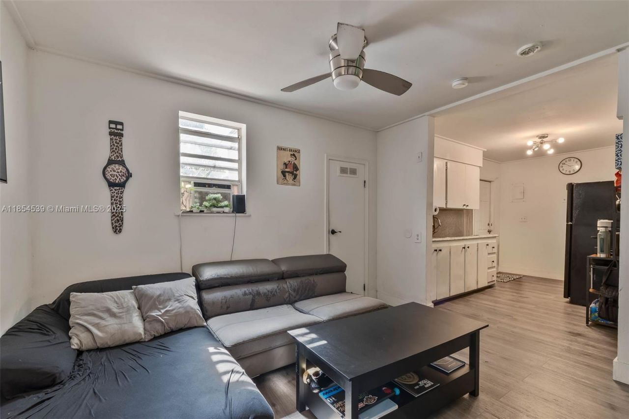 180 NW 59th St, Miami, FL 33127 Photo