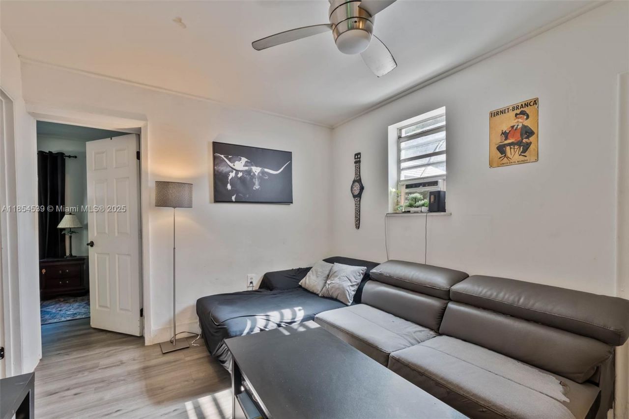 180 NW 59th St, Miami, FL 33127 Photo