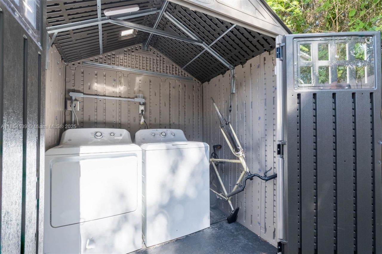 180 NW 59th St, Miami, FL 33127 Photo