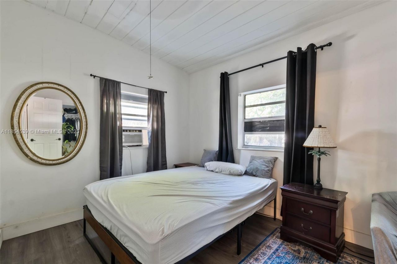 180 NW 59th St, Miami, FL 33127 Photo