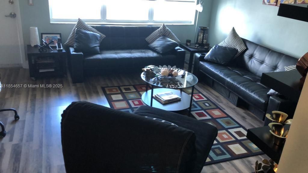 419 Golden Isles Dr, Unit 305, Hallandale Beach, FL 33009 Photo