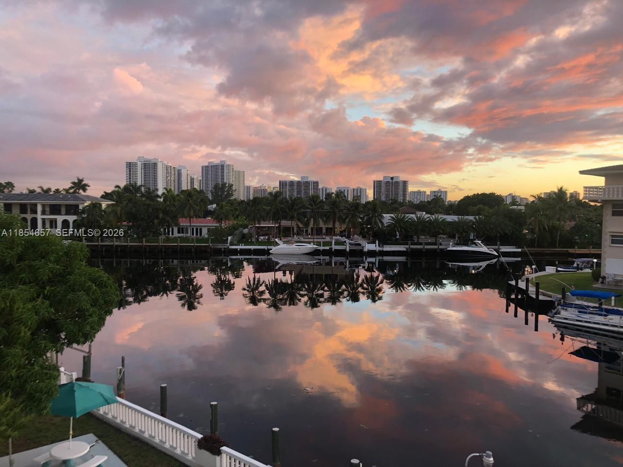 419 Golden Isles Dr, Unit 305, Hallandale Beach, FL 33009 Photo