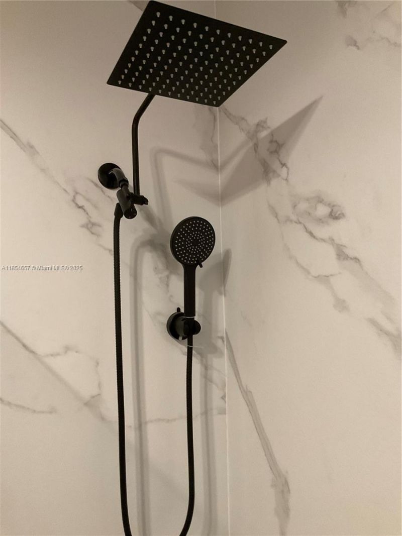 419 Golden Isles Dr, Unit 305, Hallandale Beach, FL 33009 Photo