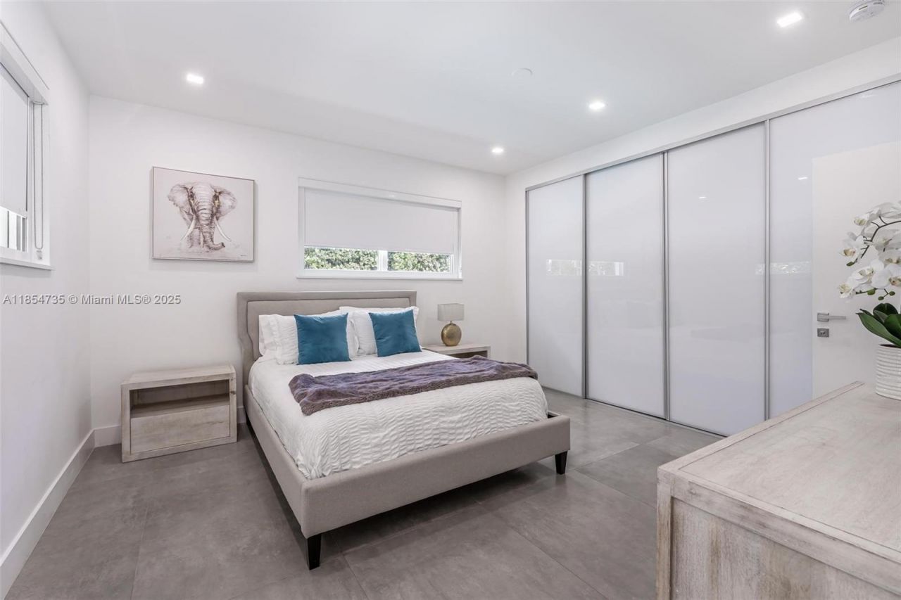 1331 97th St, Bay Harbor Islands, FL 33154 Photo