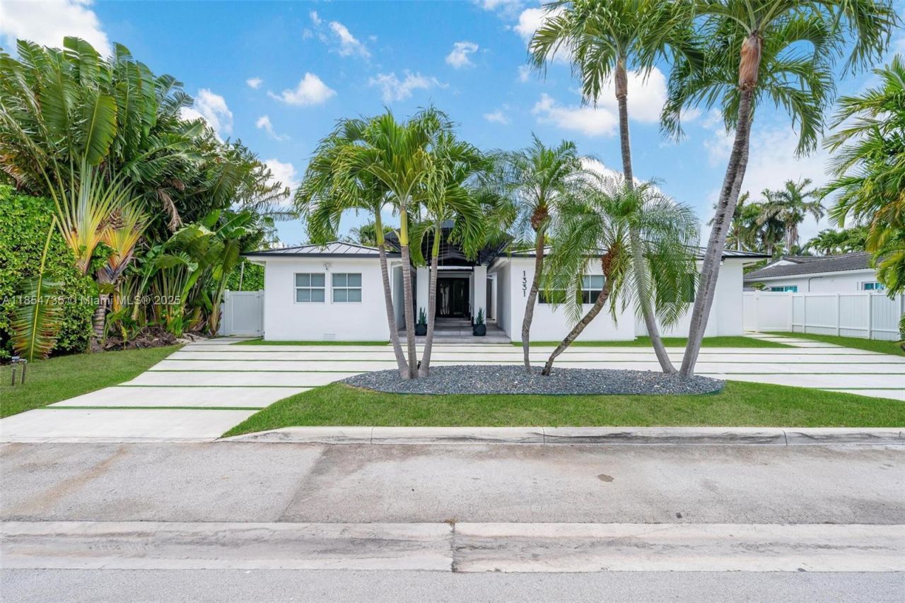 1331 97th St, Bay Harbor Islands, FL 33154 Photo