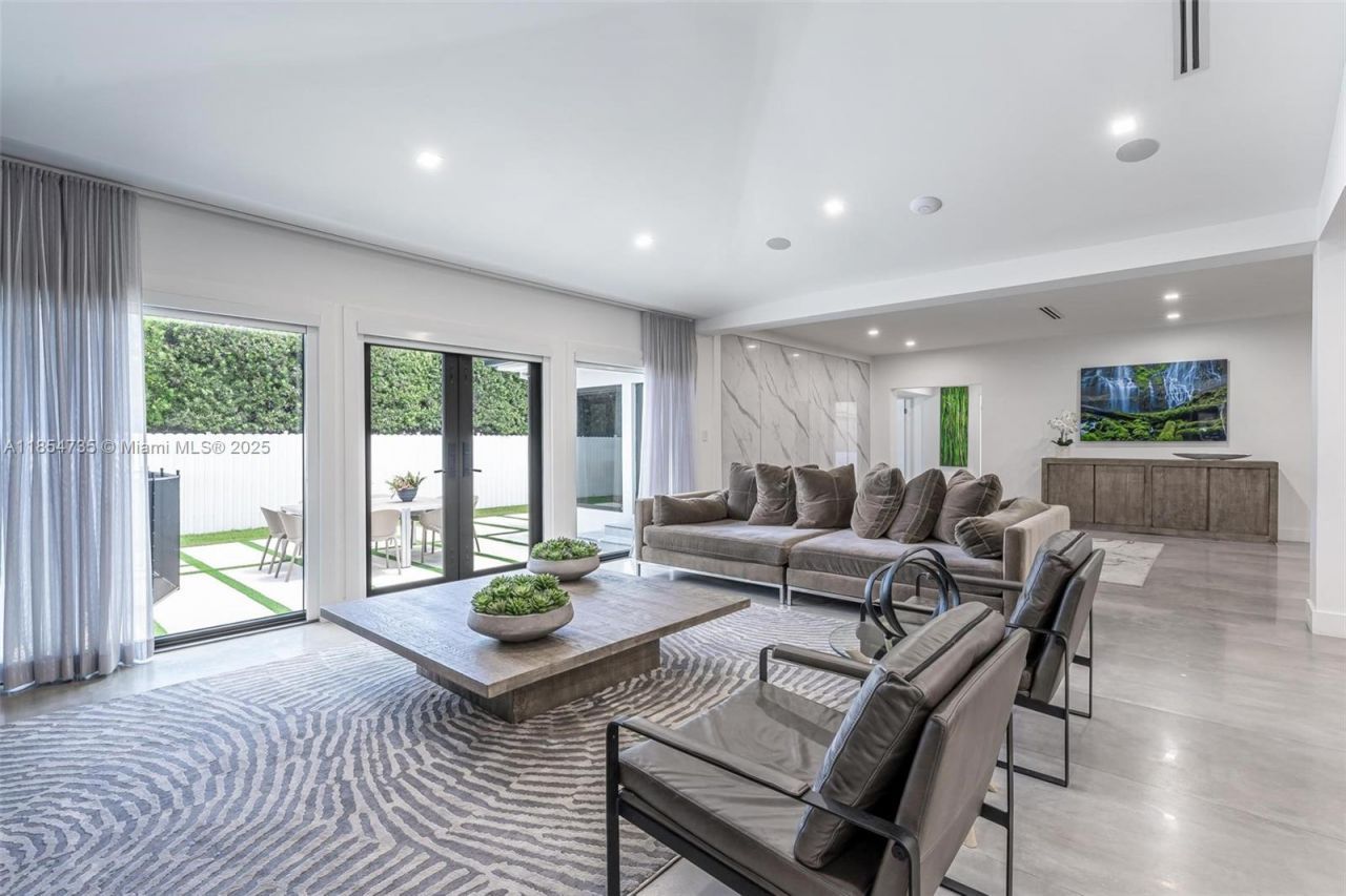 1331 97th St, Bay Harbor Islands, FL 33154 Photo