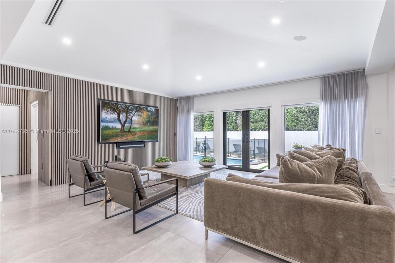 1331 97th St, Bay Harbor Islands, FL 33154 Photo