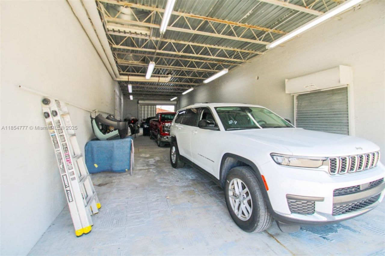 500 S Dixie Hwy, Hollywood, FL 33020 Photo