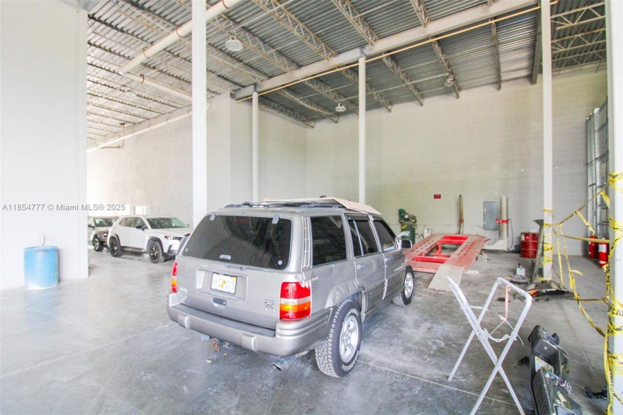 500 S Dixie Hwy, Hollywood, FL 33020 Photo