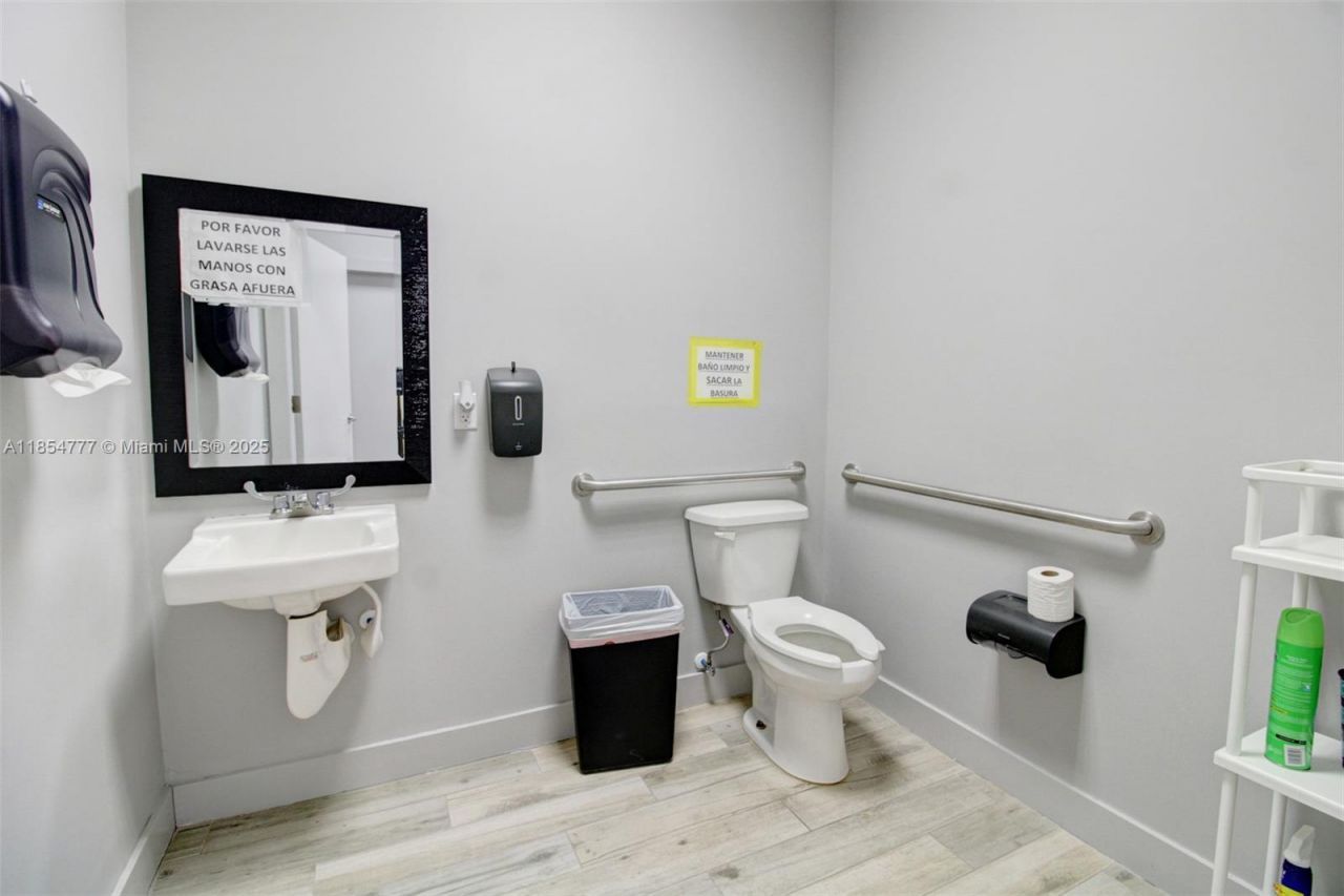 500 S Dixie Hwy, Hollywood, FL 33020 Photo