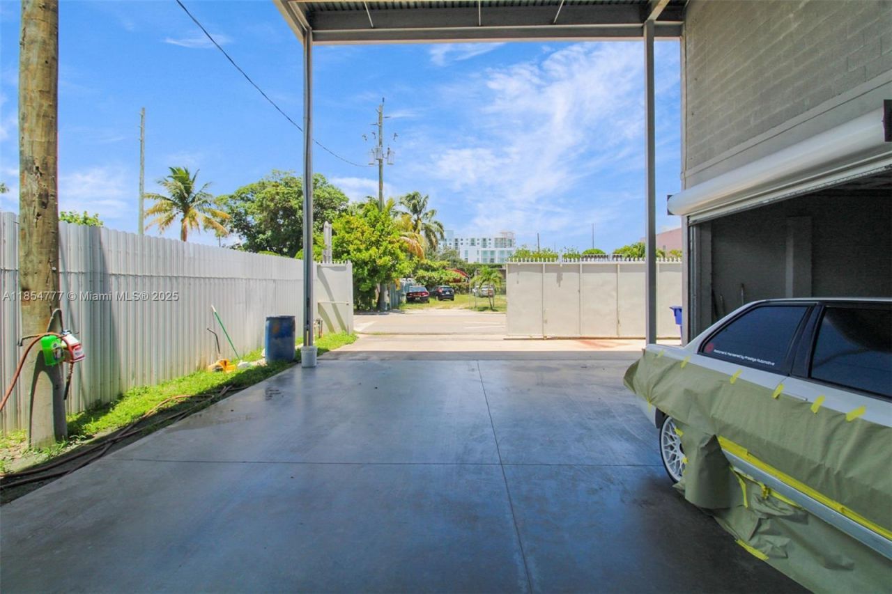 500 S Dixie Hwy, Hollywood, FL 33020 Photo