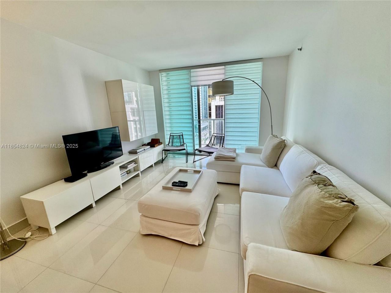 500 Brickell Ave, Unit 1204, Miami, FL 33131 Photo