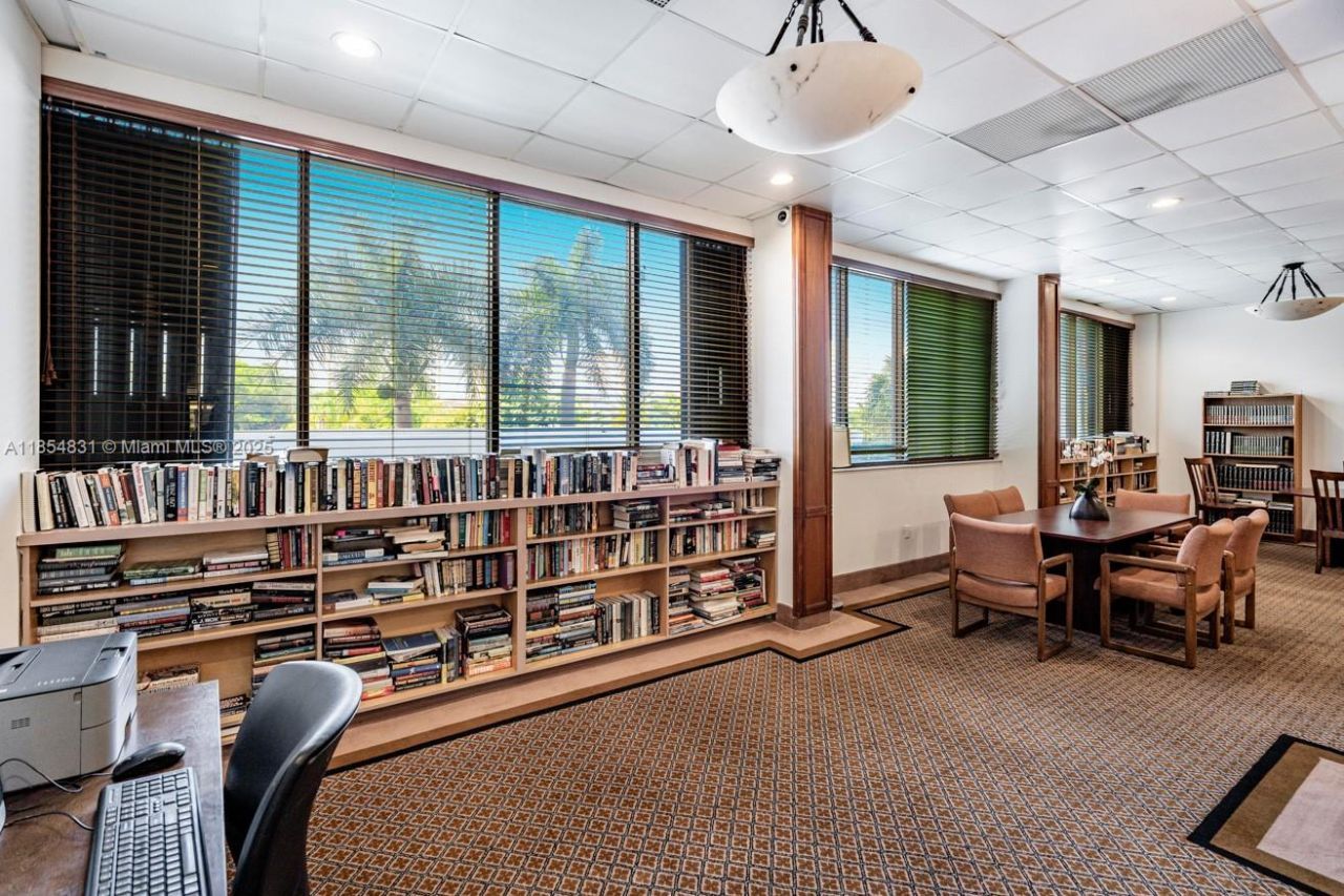 2801 NE 183rd St, Unit 1401W, Aventura, FL 33160 Photo