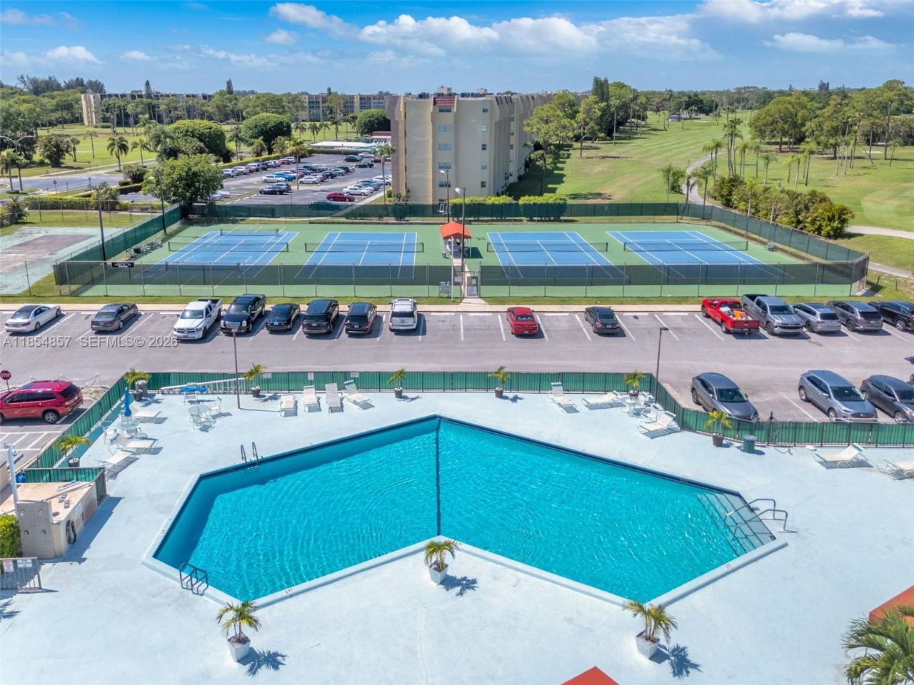 3524 Via Poinciana, Unit 302, Lake Worth, FL 33467 Photo