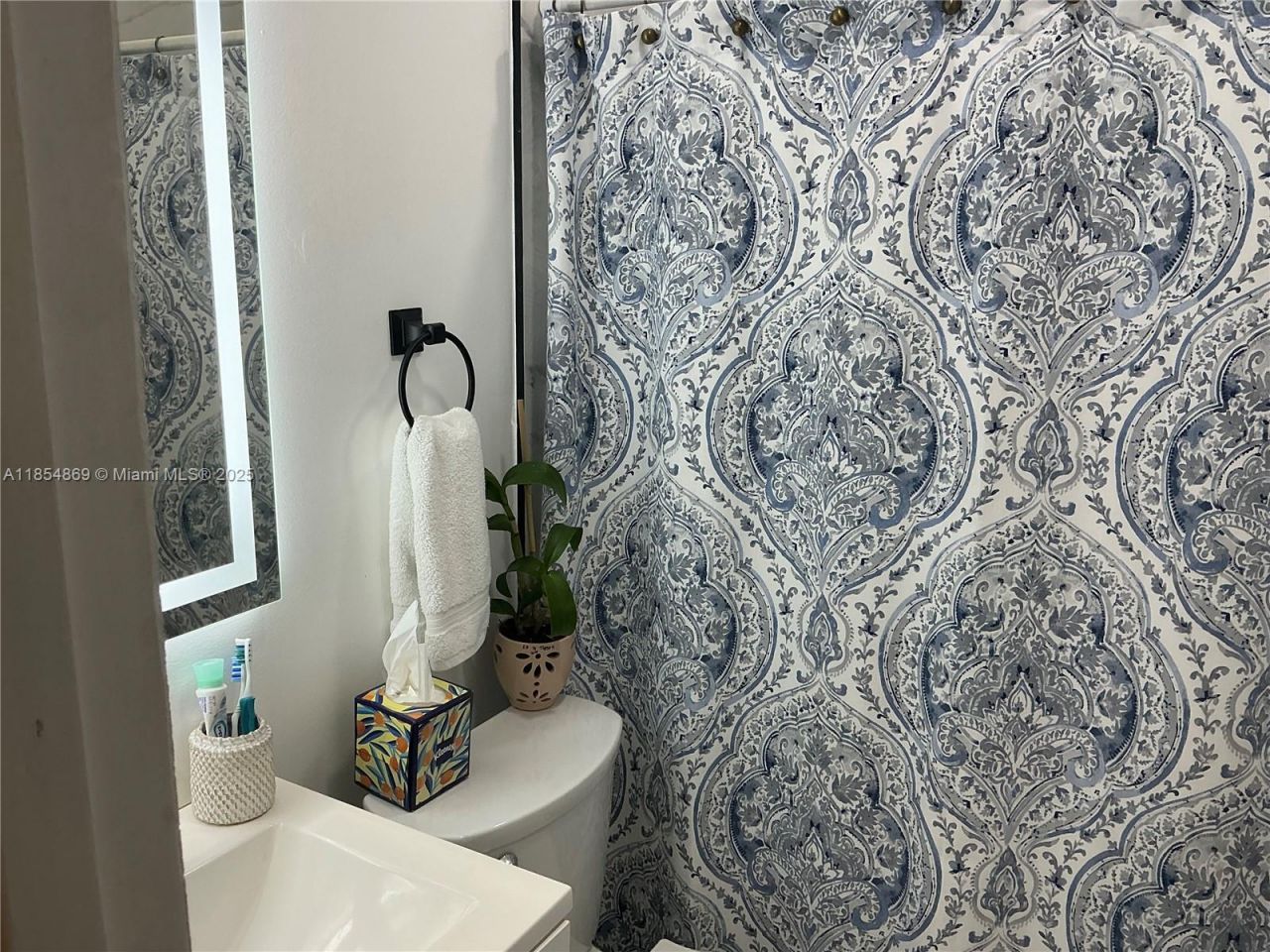 1855 NW 32nd St, Miami, FL 33142 Photo