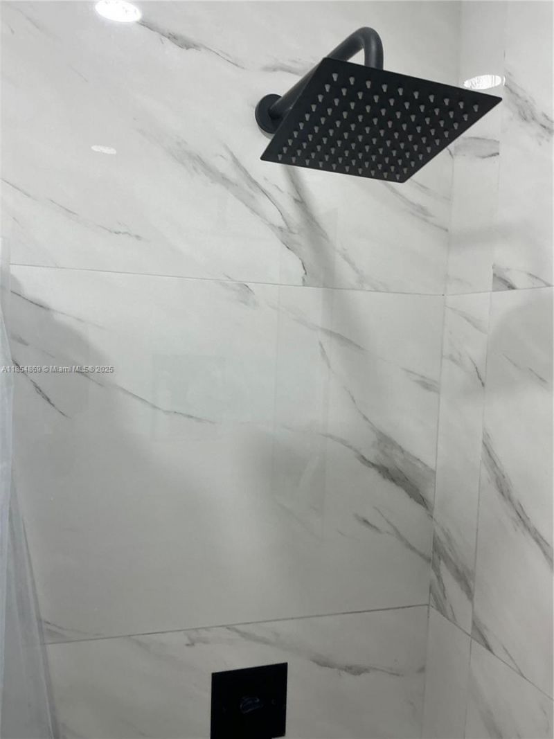 1855 NW 32nd St, Miami, FL 33142 Photo