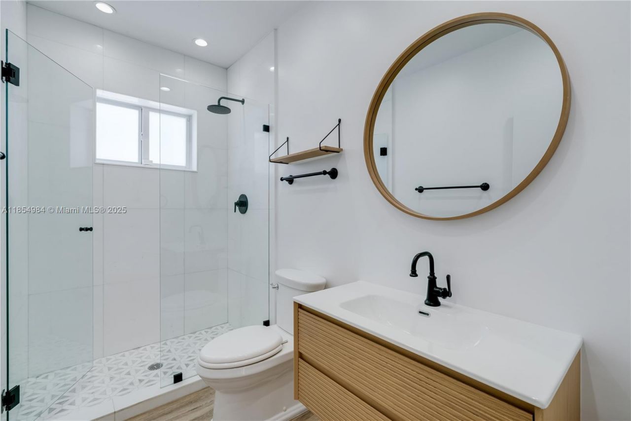 169 NE 48th St, Miami, FL 33137 Photo