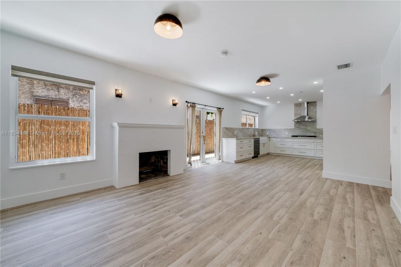 169 NE 48th St, Miami, FL 33137 Photo