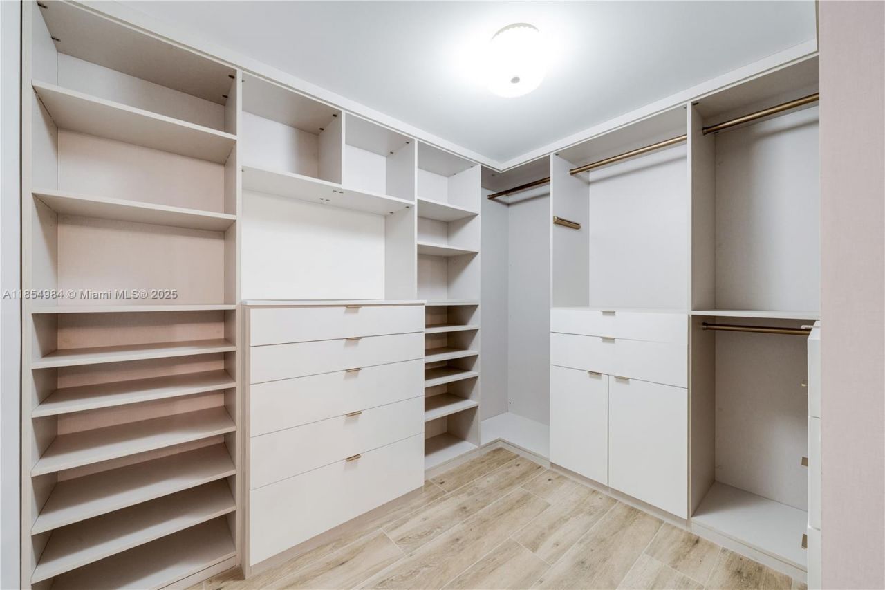 169 NE 48th St, Miami, FL 33137 Photo