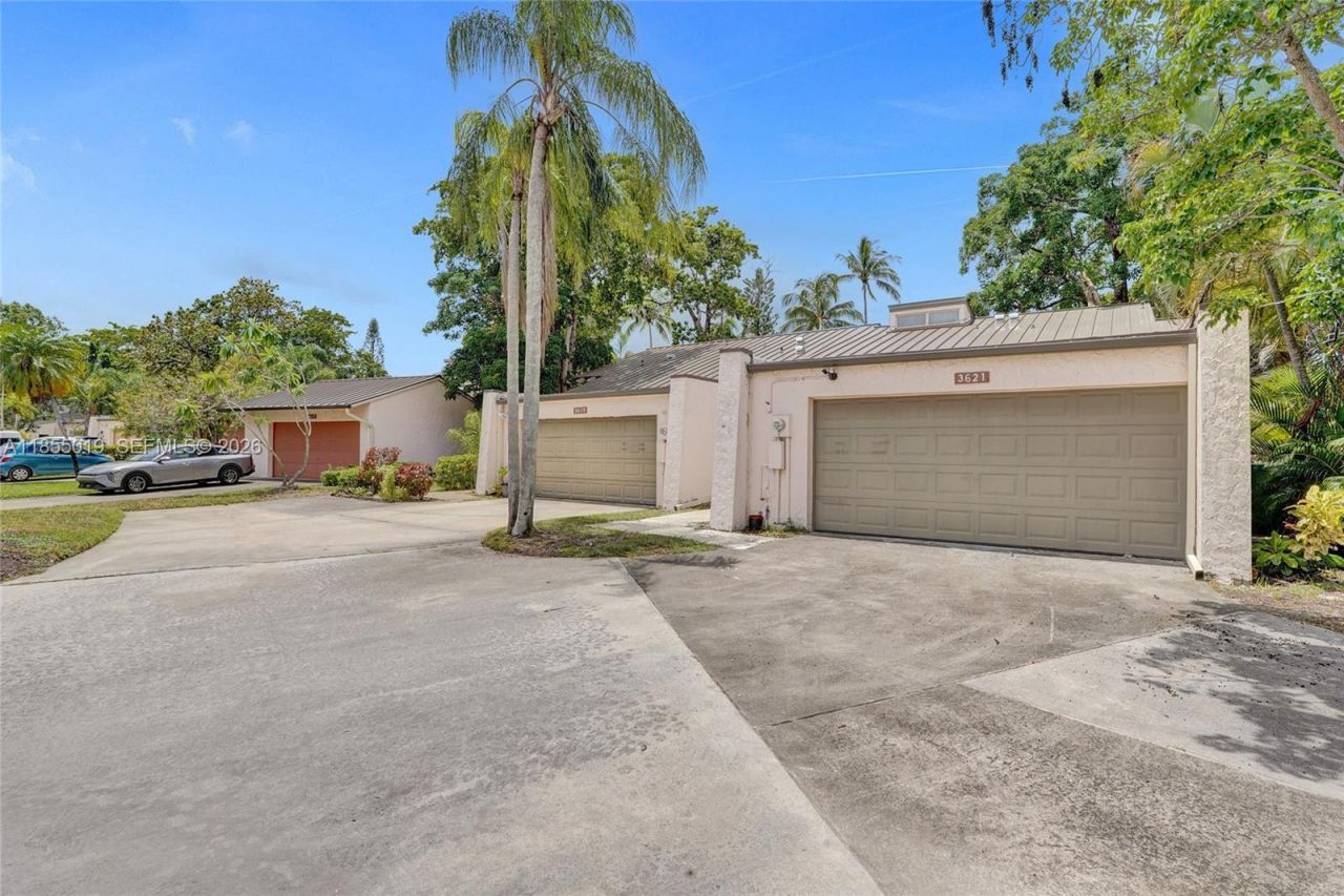 3621 Lime Hill Rd, Unit 202, Lauderhill, FL 33319 Photo