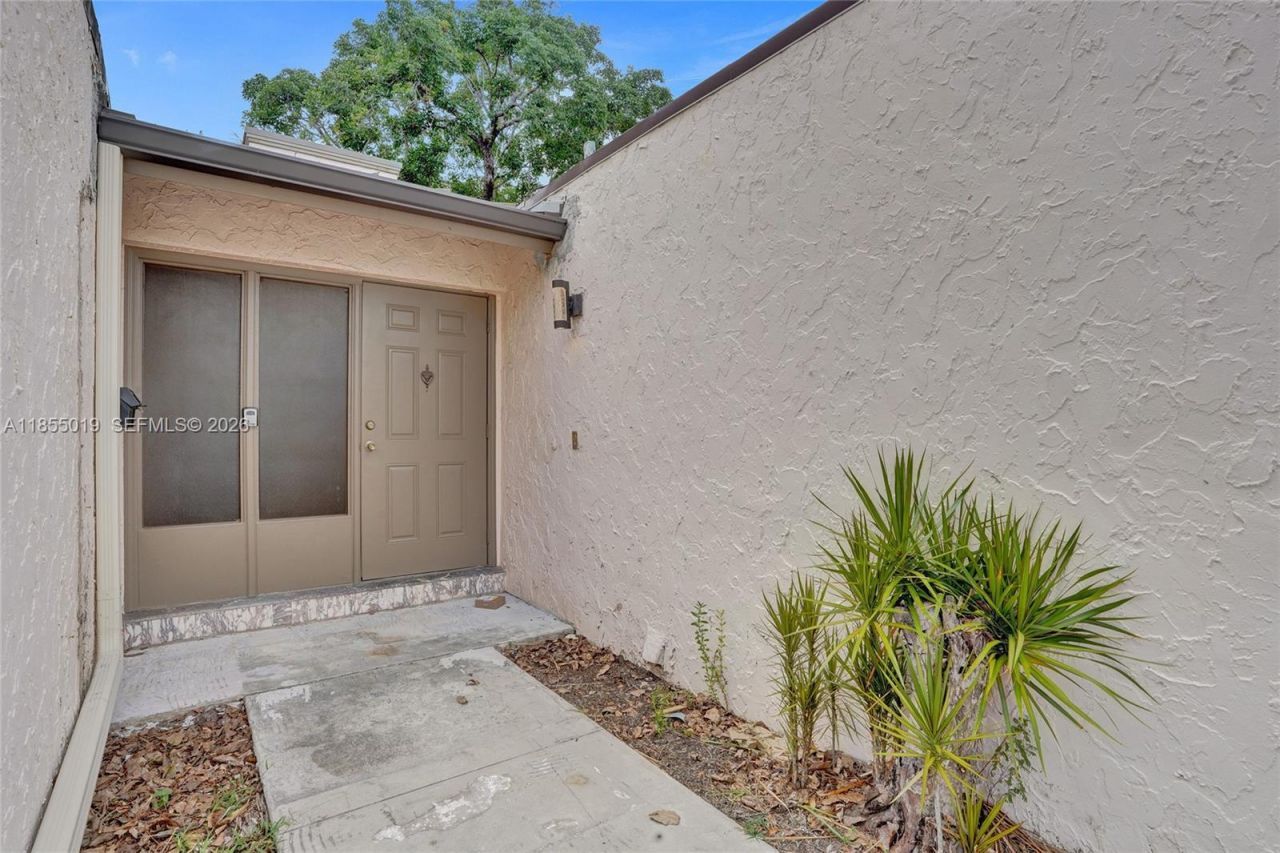 3621 Lime Hill Rd, Unit 202, Lauderhill, FL 33319 Photo