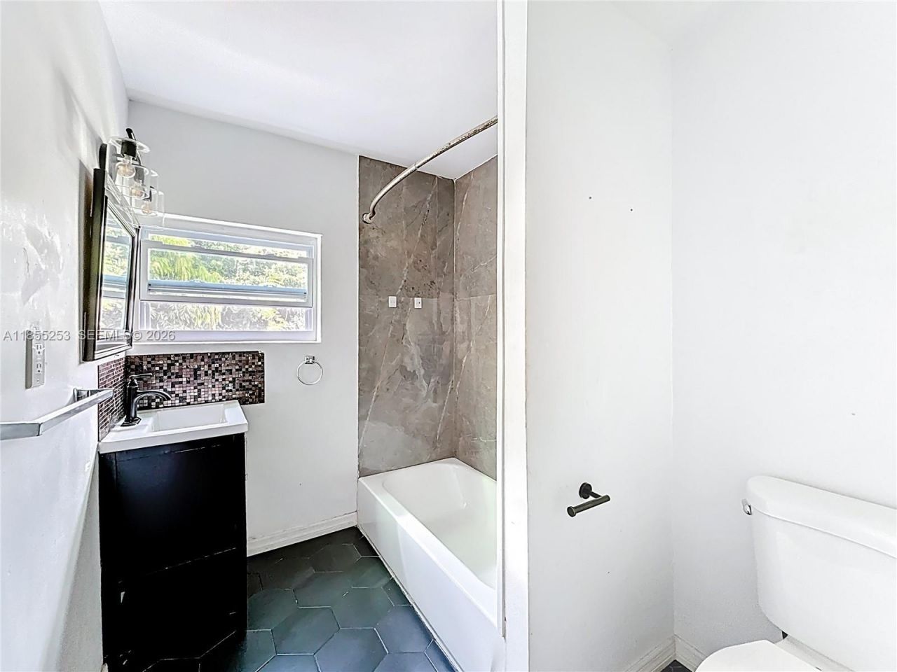 796 NE 85th St, Miami, FL 33138 Photo