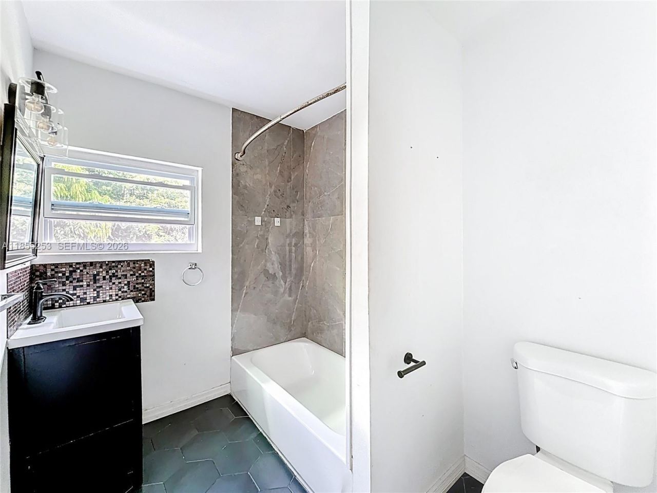 796 NE 85th St, Miami, FL 33138 Photo