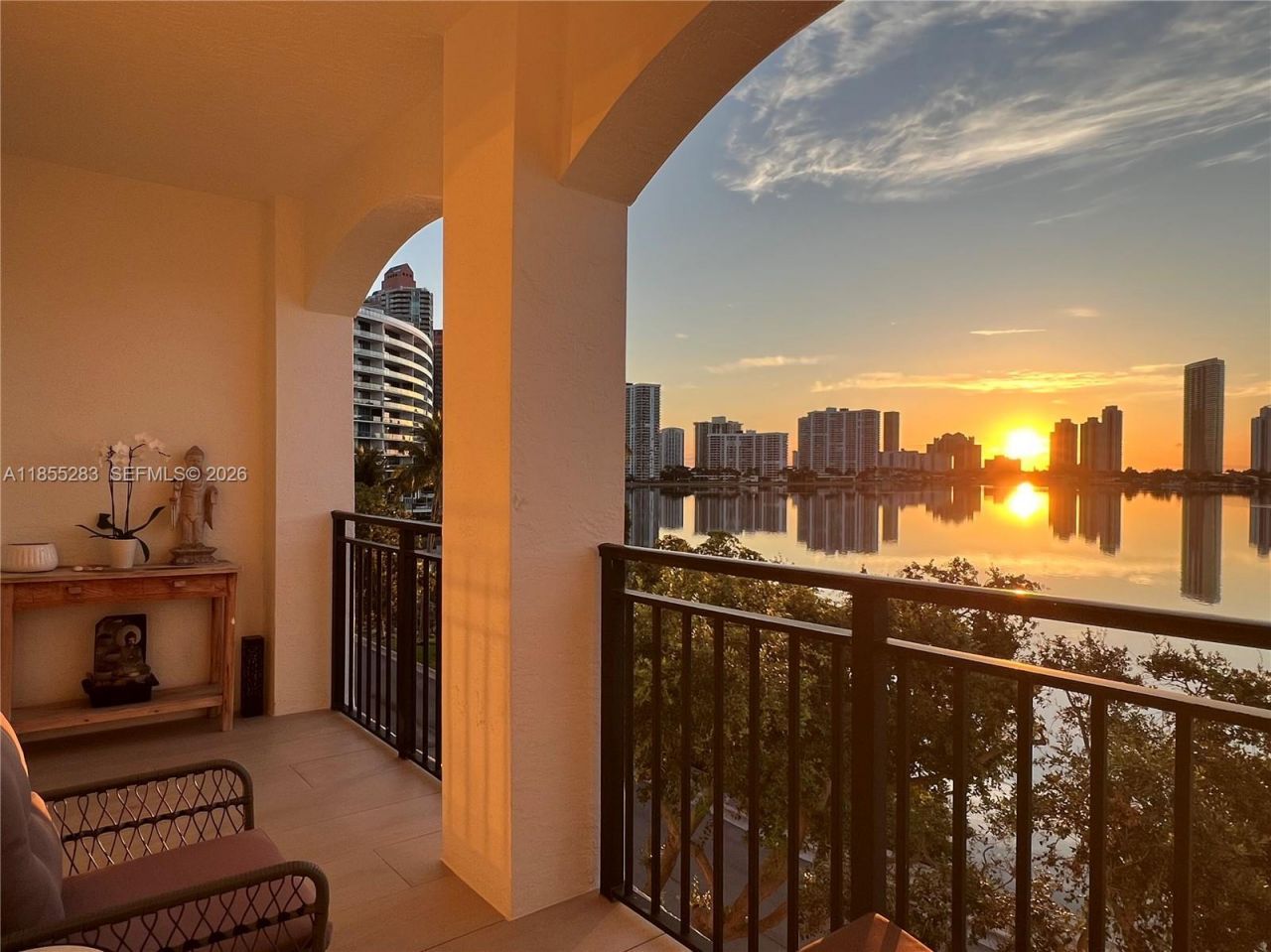 3255 NE 184th St, Unit 12407, Aventura, FL 33160 Photo