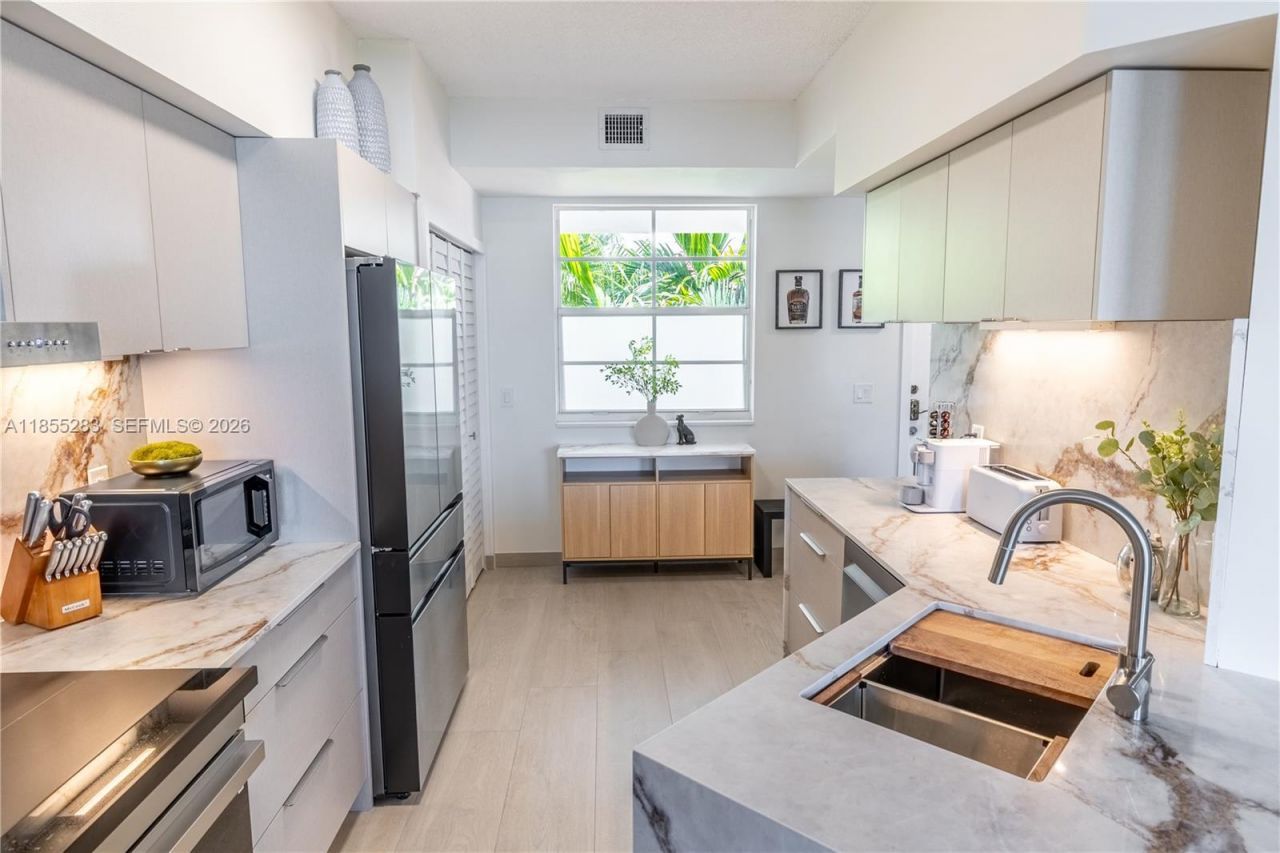 3255 NE 184th St, Unit 12407, Aventura, FL 33160 Photo