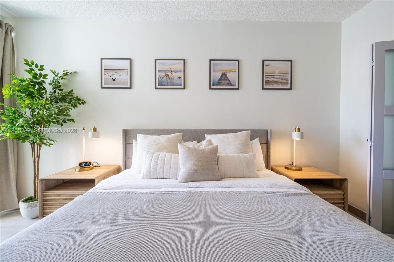 3255 NE 184th St, Unit 12407, Aventura, FL 33160 Photo