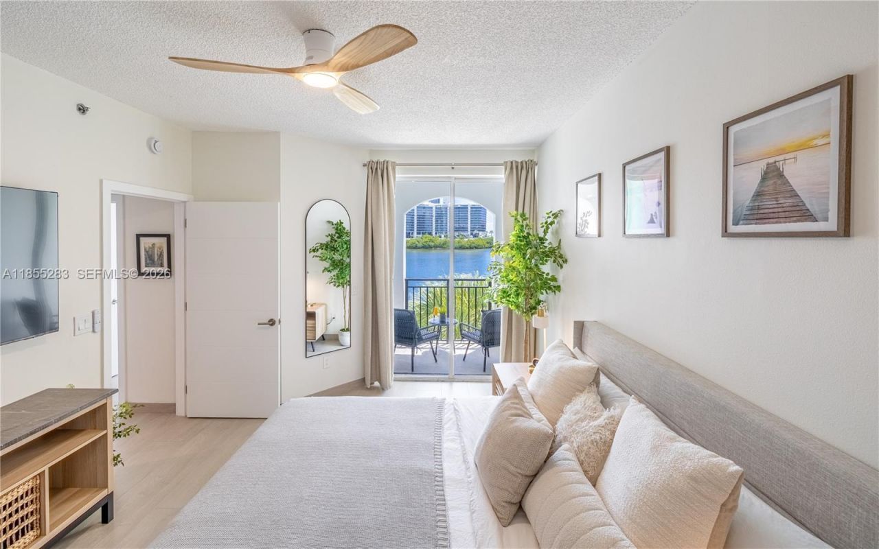 3255 NE 184th St, Unit 12407, Aventura, FL 33160 Photo