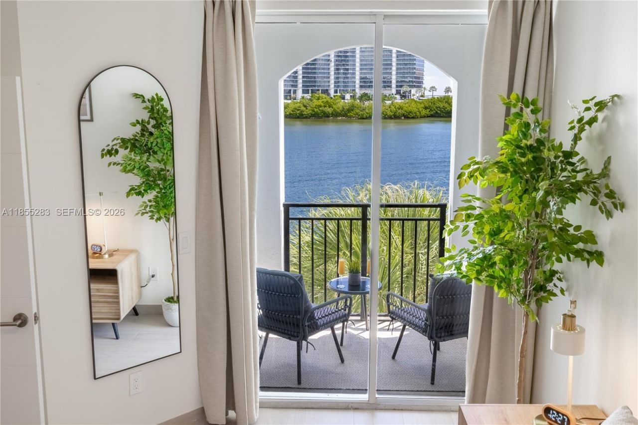 3255 NE 184th St, Unit 12407, Aventura, FL 33160 Photo