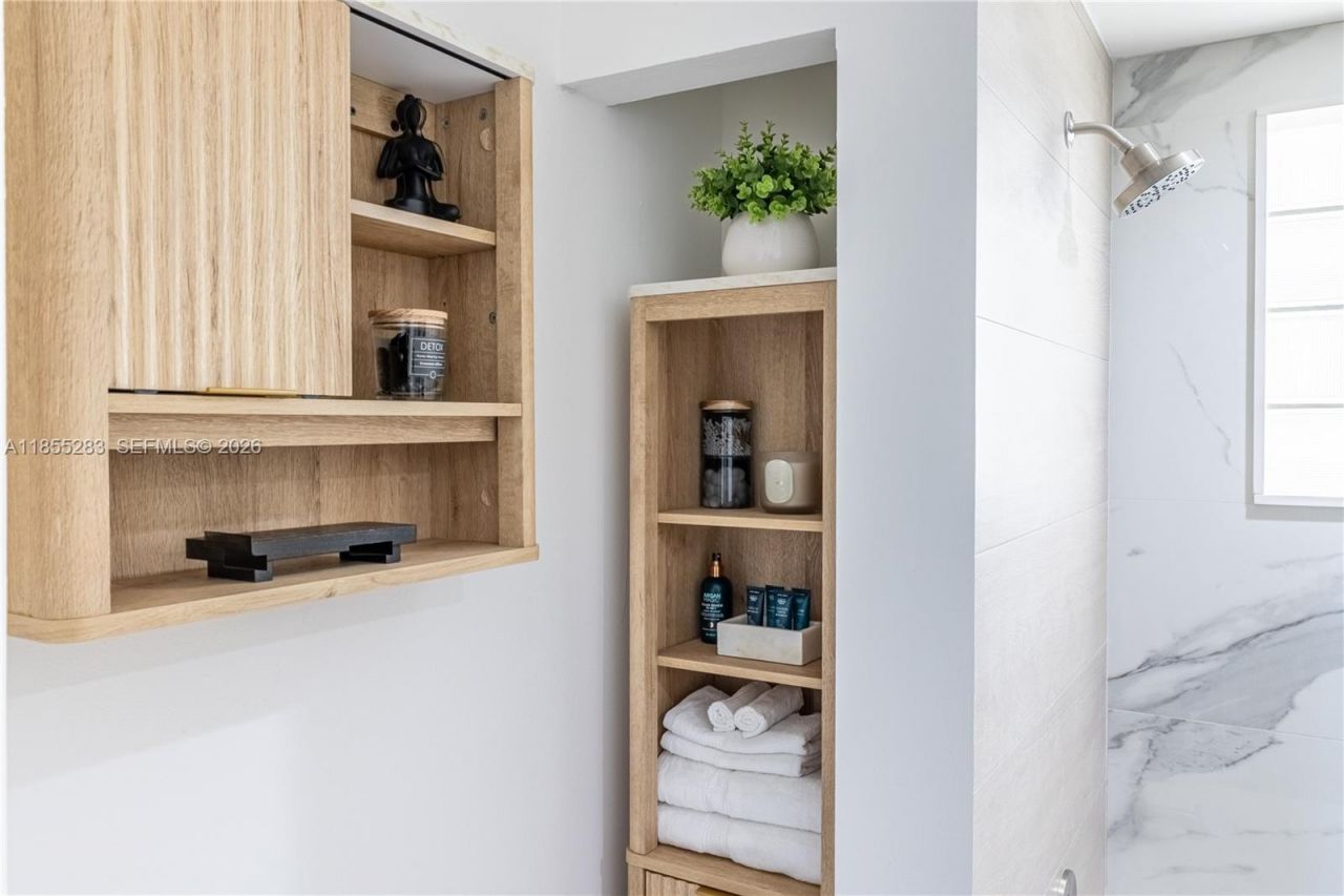 3255 NE 184th St, Unit 12407, Aventura, FL 33160 Photo