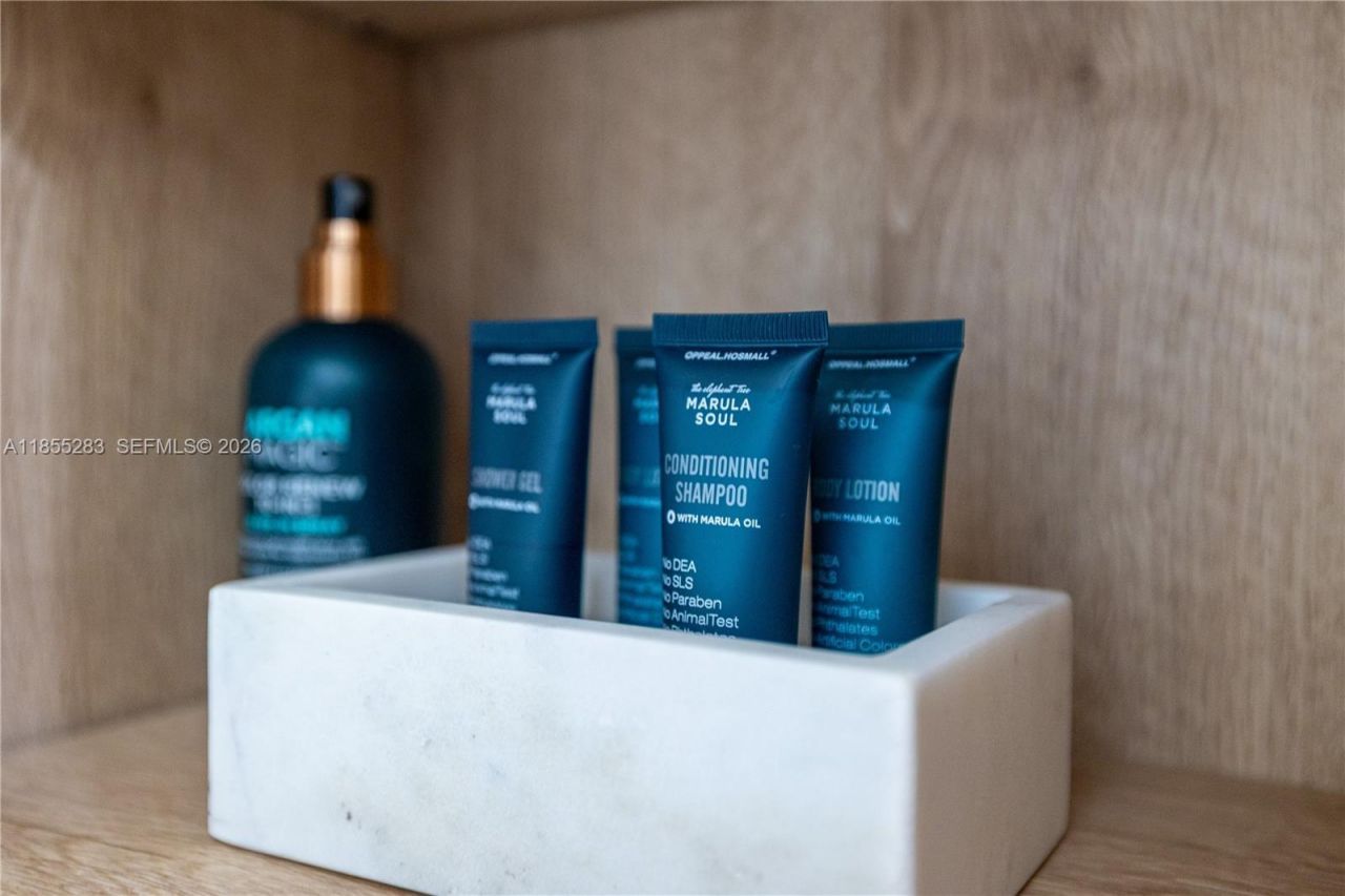 3255 NE 184th St, Unit 12407, Aventura, FL 33160 Photo