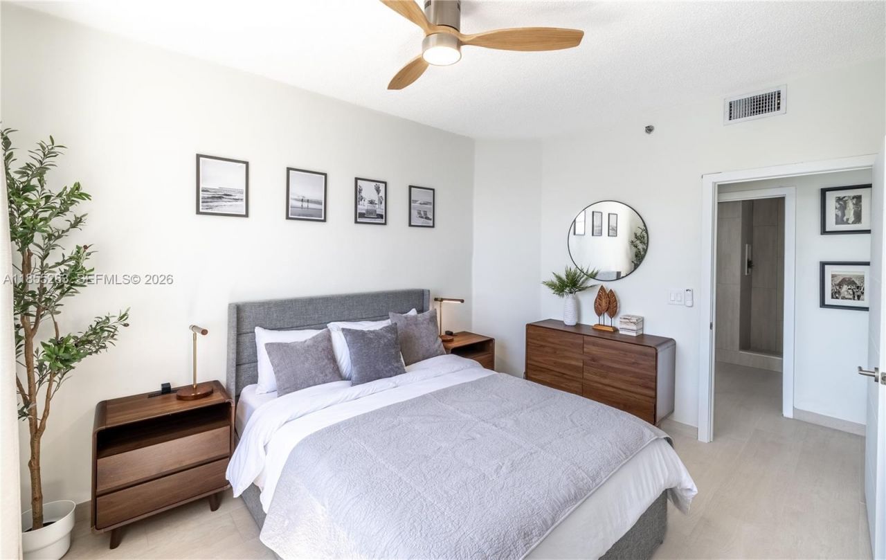 3255 NE 184th St, Unit 12407, Aventura, FL 33160 Photo