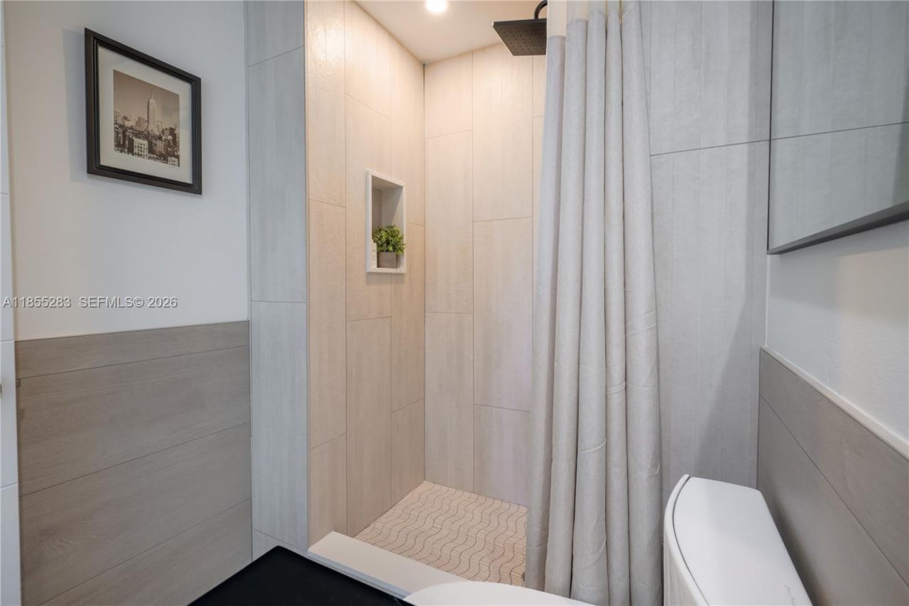 3255 NE 184th St, Unit 12407, Aventura, FL 33160 Photo