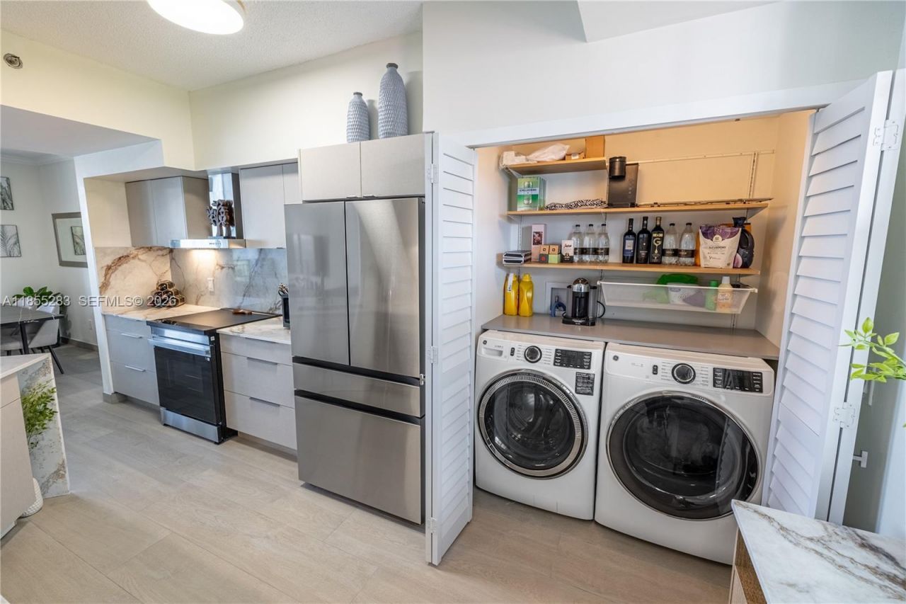 3255 NE 184th St, Unit 12407, Aventura, FL 33160 Photo