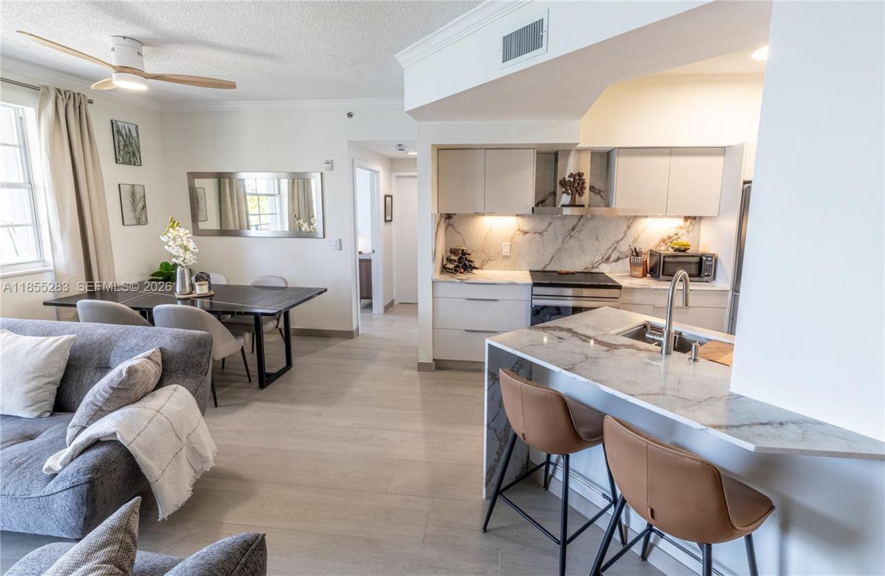 3255 NE 184th St, Unit 12407, Aventura, FL 33160 Photo