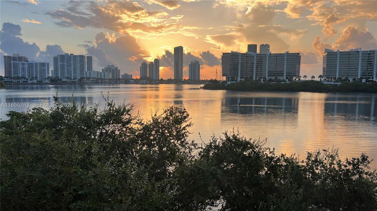 3255 NE 184th St, Unit 12407, Aventura, FL 33160 Photo