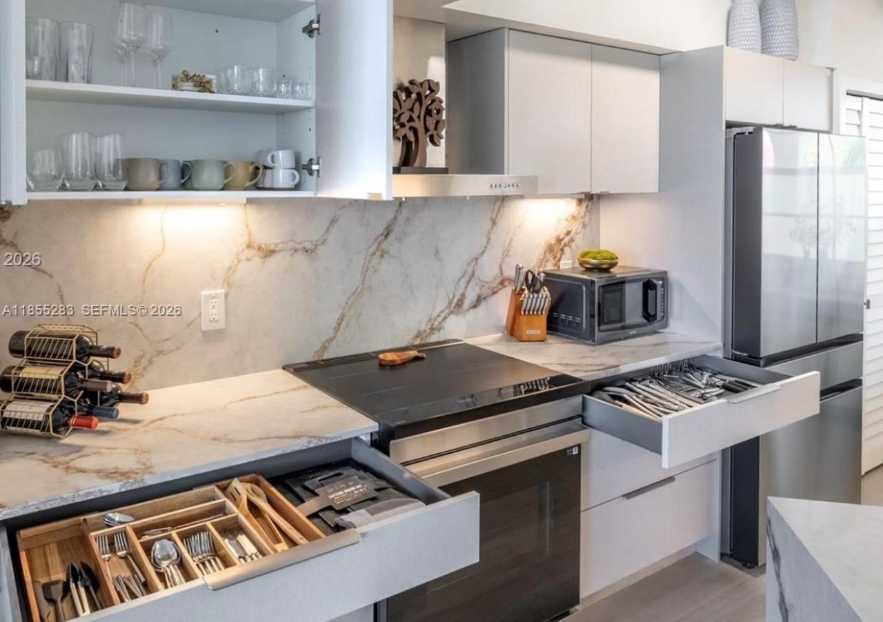 3255 NE 184th St, Unit 12407, Aventura, FL 33160 Photo