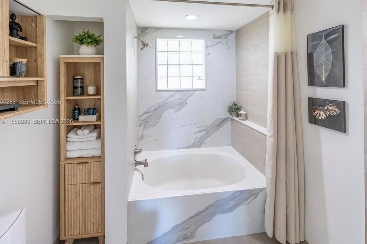 3255 NE 184th St, Unit 12407, Aventura, FL 33160 Photo