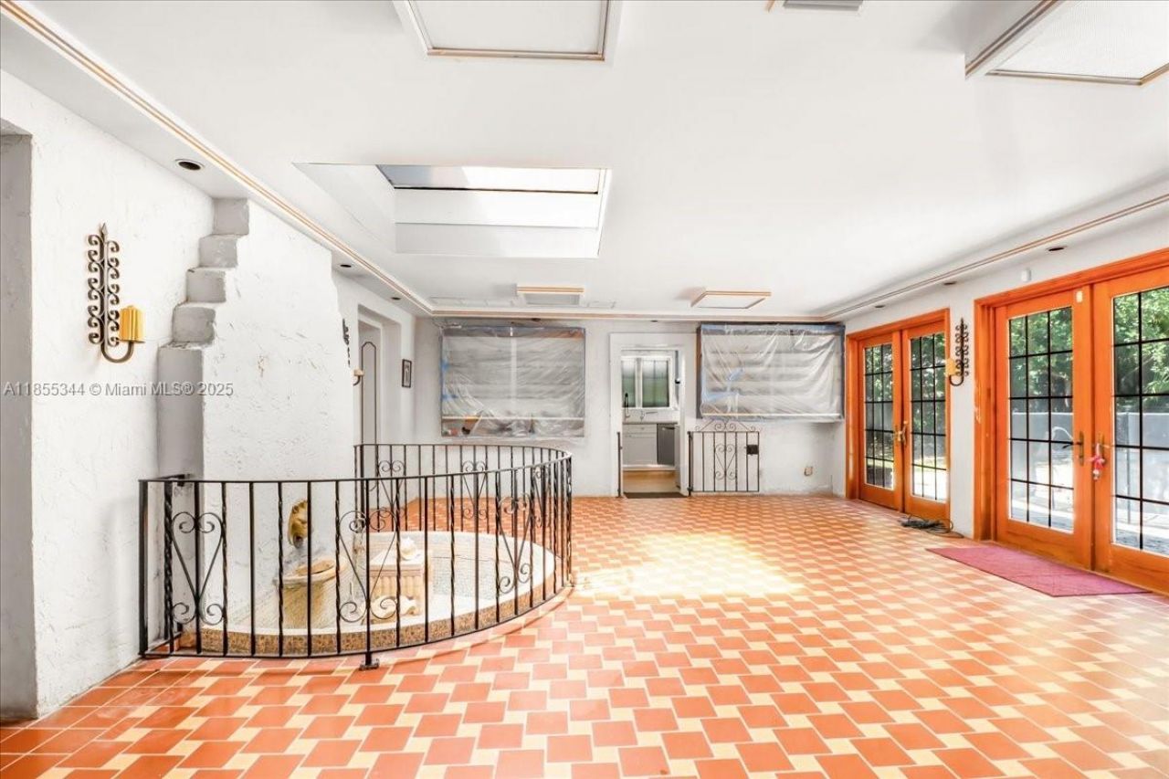 5900 NE 5th Ave, Miami, FL 33137 Photo