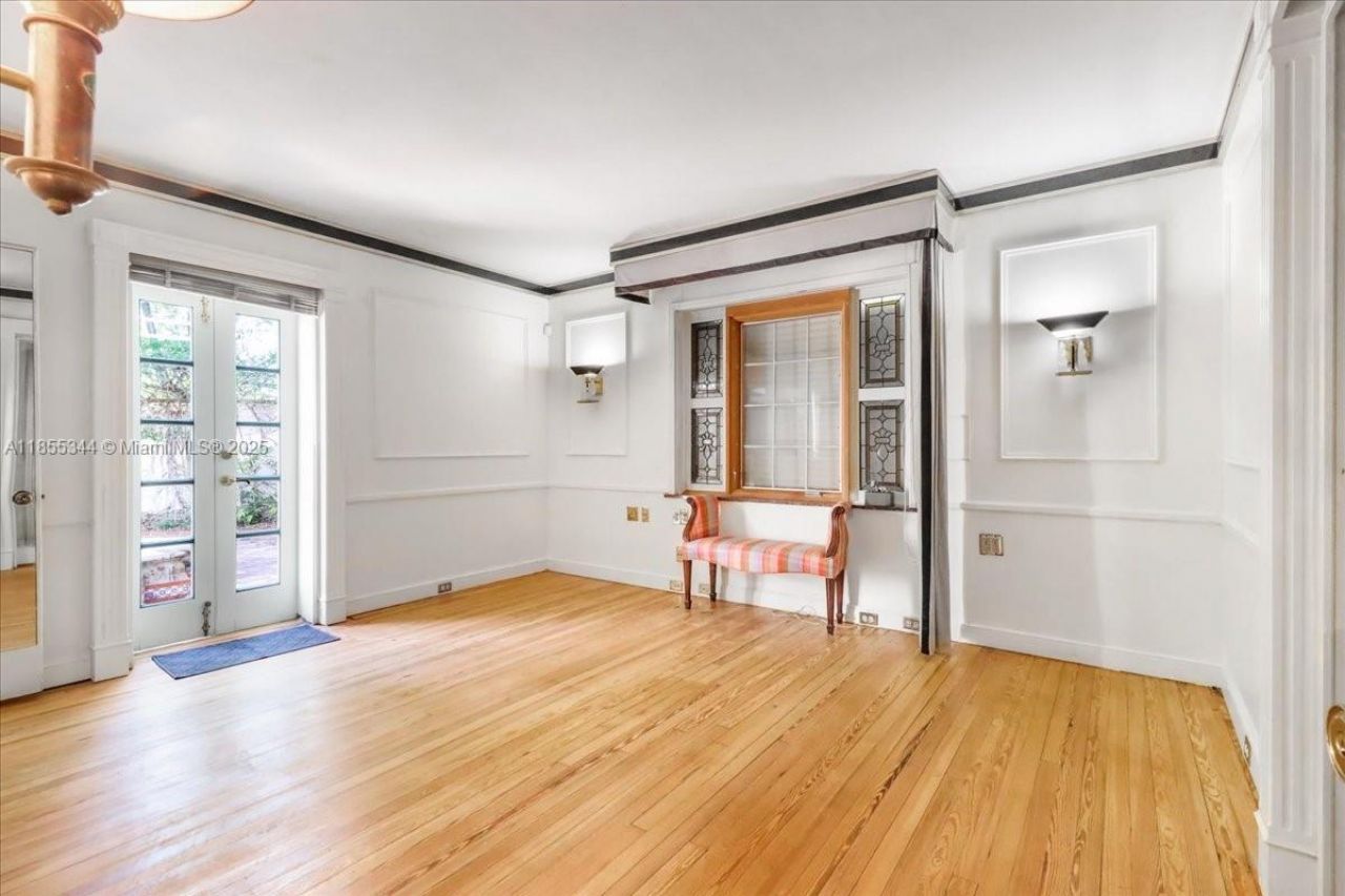 5900 NE 5th Ave, Miami, FL 33137 Photo